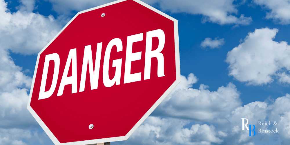 is roblox safe for 5 year olds